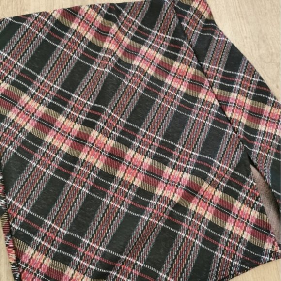 NWT Fashion Nova Kenzie Mini Skirt - Plaid - Picture 6 of 8